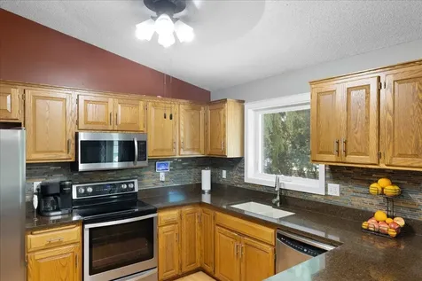 675 5th Avenue E Shakopee MN 55379