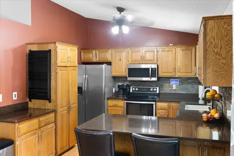 675 5th Avenue E Shakopee MN 55379