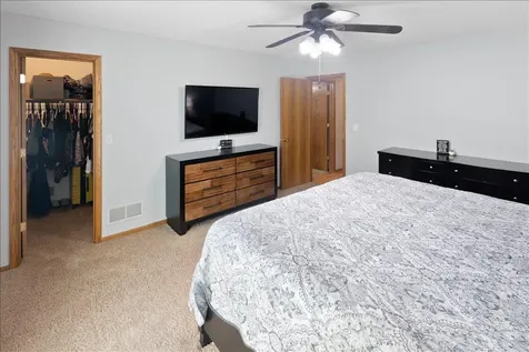 675 5th Avenue E Shakopee MN 55379