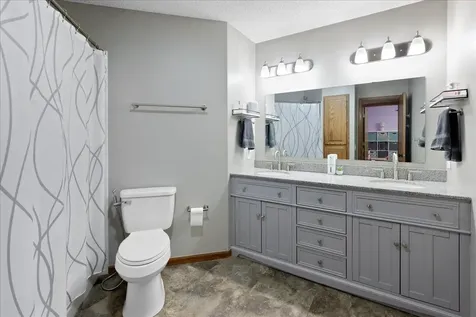 675 5th Avenue E Shakopee MN 55379