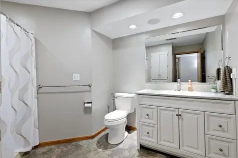 675 5th Avenue E Shakopee MN 55379