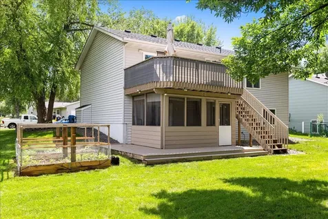675 5th Avenue E Shakopee MN 55379