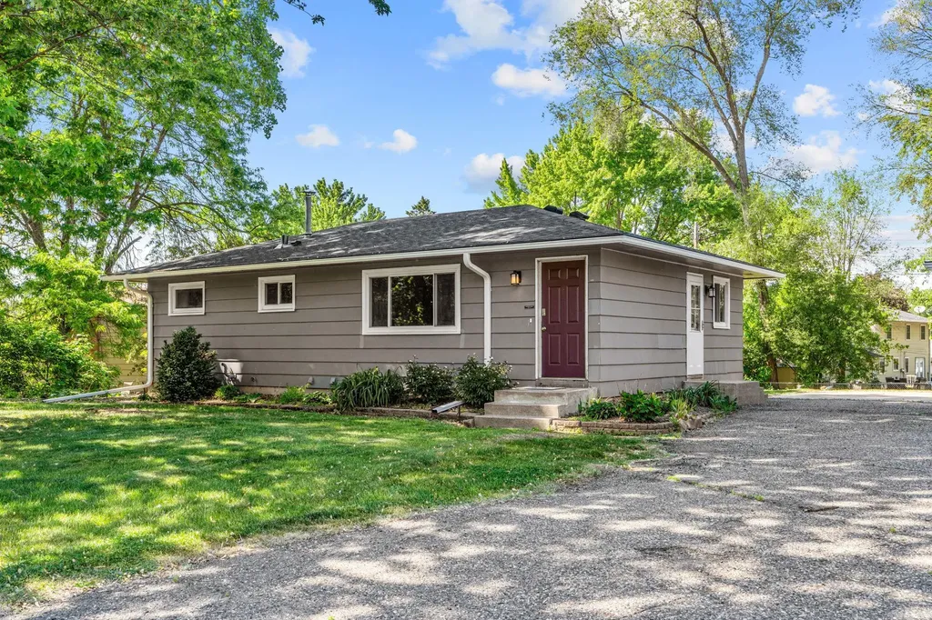 4346 Jasper Drive Eagan MN 55122