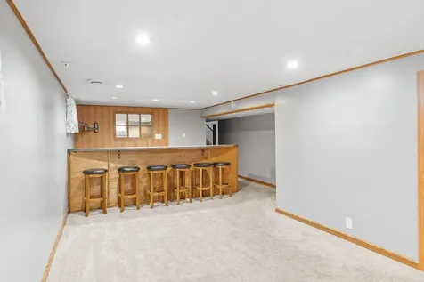 4346 Jasper Drive Eagan MN 55122