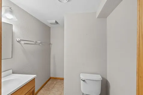 4346 Jasper Drive Eagan MN 55122