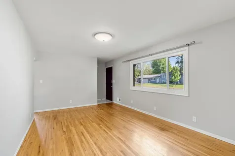 4346 Jasper Drive Eagan MN 55122