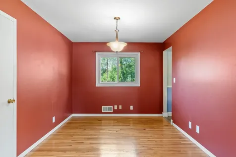 4346 Jasper Drive Eagan MN 55122