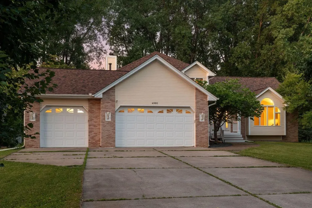 4990 126th Street N Hugo MN 55110