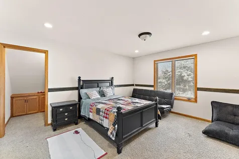 2368 Barton Avenue NW Buffalo MN 55313