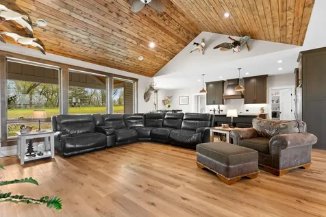 9016 County Road 3 NW Oronoco MN 55960