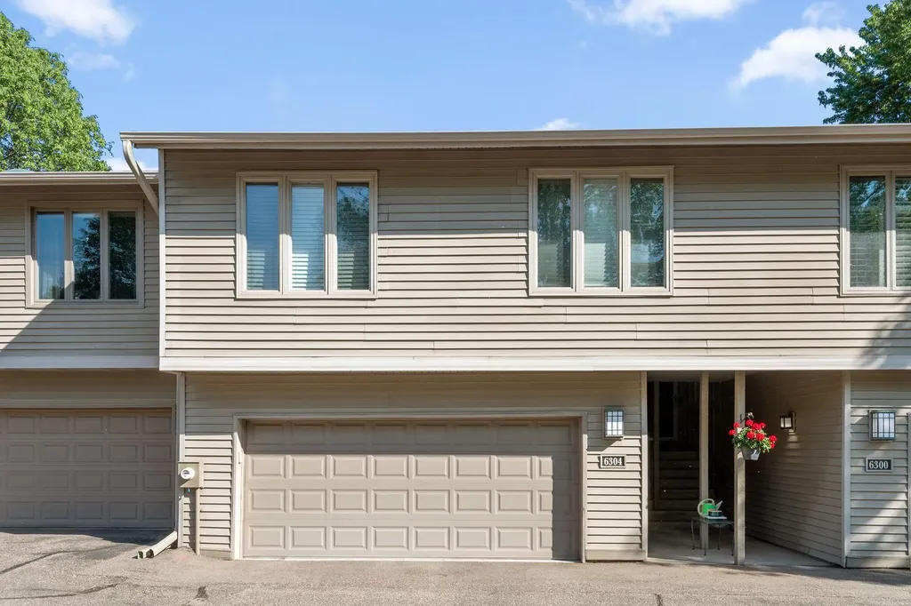 6304 Falcon Court Edina MN 55436