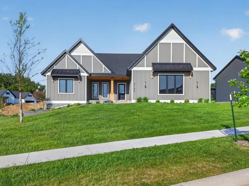 3180 Bella Terra Lane NE Rochester MN 55906