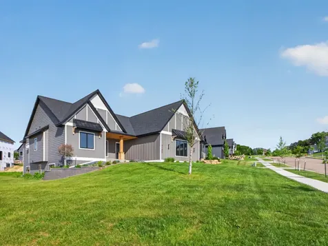 3180 Bella Terra Lane NE Rochester MN 55906