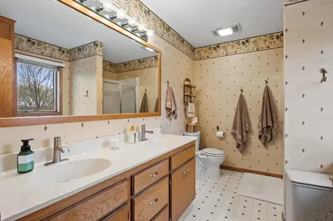 1506 Mc Auliffe Place NW Alexandria MN 56308