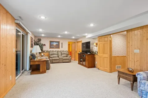 1506 Mc Auliffe Place NW Alexandria MN 56308