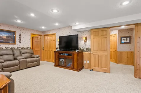 1506 Mc Auliffe Place NW Alexandria MN 56308