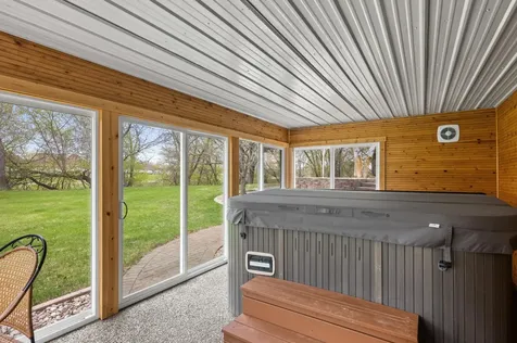1506 Mc Auliffe Place NW Alexandria MN 56308