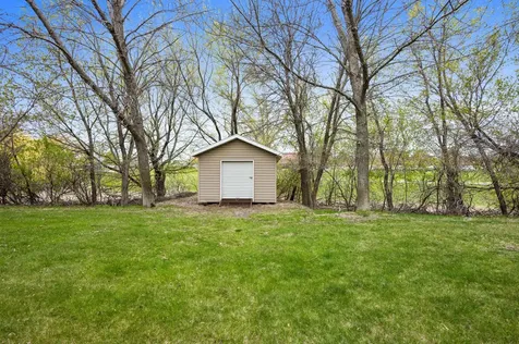 1506 Mc Auliffe Place NW Alexandria MN 56308