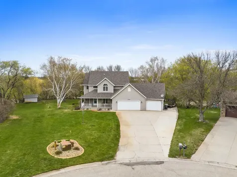 1506 Mc Auliffe Place NW Alexandria MN 56308