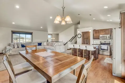 4902 35th Avenue S Fargo ND 58104