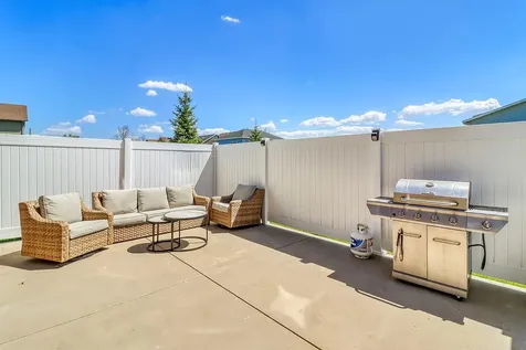 4902 35th Avenue S Fargo ND 58104