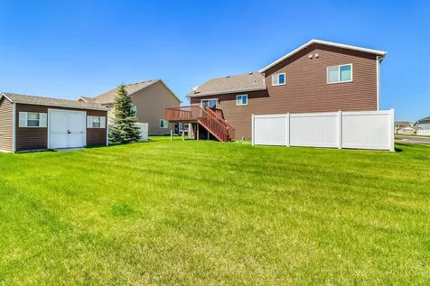 4902 35th Avenue S Fargo ND 58104