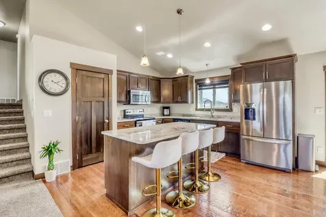 4902 35th Avenue S Fargo ND 58104