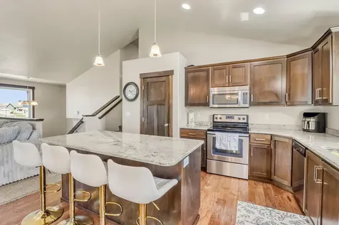 4902 35th Avenue S Fargo ND 58104