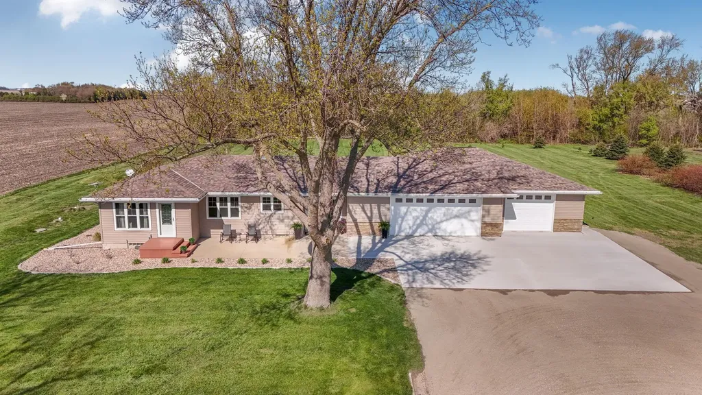 79275 County Road 16 Hector MN 55342