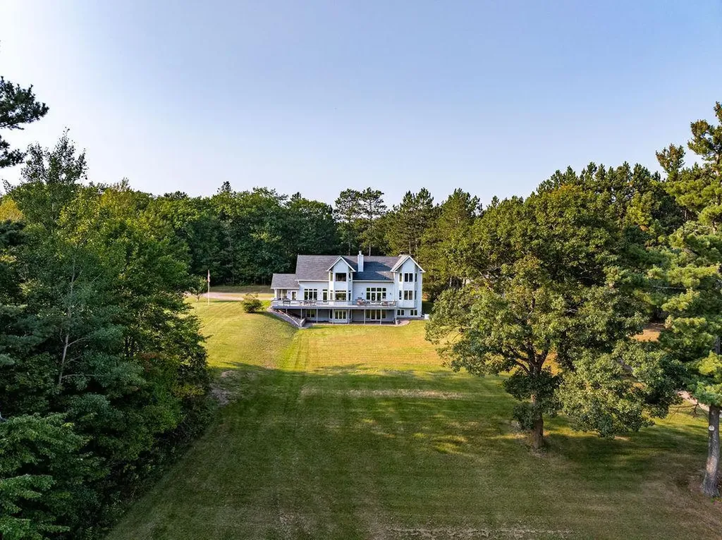 3168 Pioneer Road Barnum MN 55707