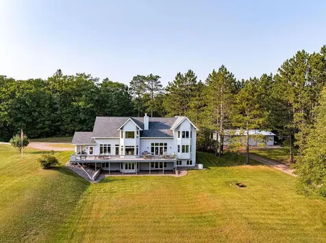 3168 Pioneer Road Barnum MN 55707