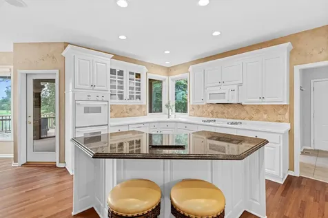 6105 Wood Hill Lane Independence MN 55359