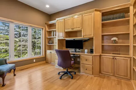 9251 Wedgewood Point Woodbury MN 55125