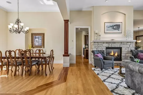 9251 Wedgewood Point Woodbury MN 55125