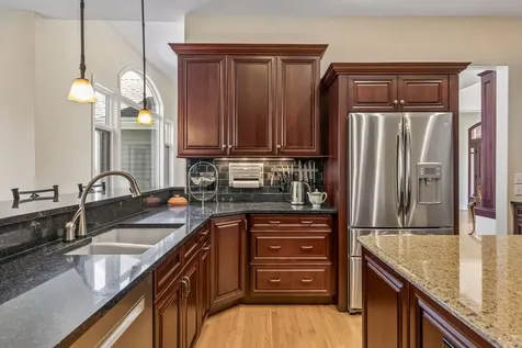 9251 Wedgewood Point Woodbury MN 55125