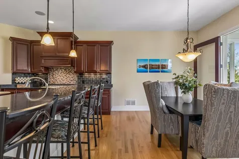 9251 Wedgewood Point Woodbury MN 55125