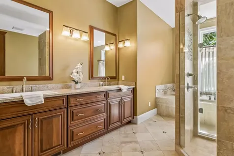 9251 Wedgewood Point Woodbury MN 55125