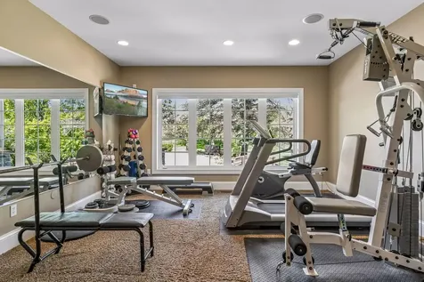 9251 Wedgewood Point Woodbury MN 55125