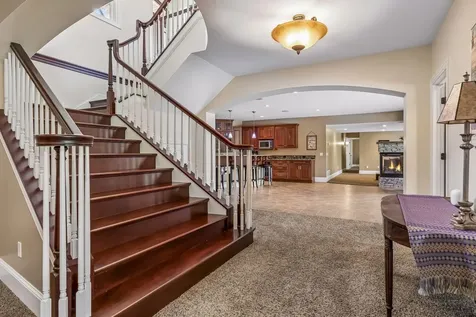 9251 Wedgewood Point Woodbury MN 55125