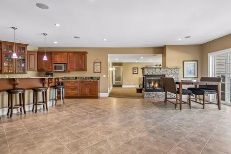 9251 Wedgewood Point Woodbury MN 55125