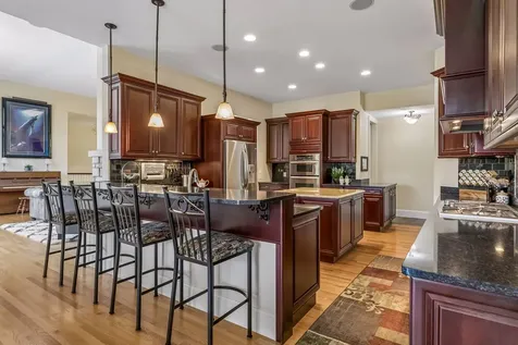 9251 Wedgewood Point Woodbury MN 55125