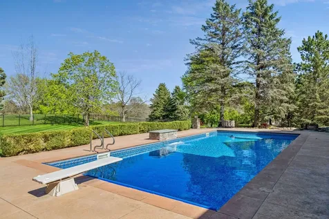 9251 Wedgewood Point Woodbury MN 55125