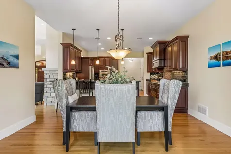 9251 Wedgewood Point Woodbury MN 55125