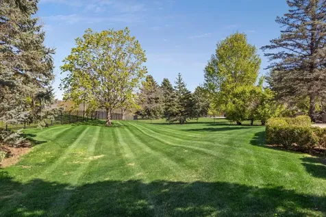 9251 Wedgewood Point Woodbury MN 55125