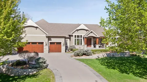 9251 Wedgewood Point Woodbury MN 55125