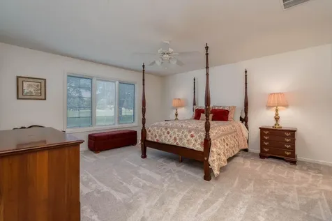 1429 Parkside Lane North Mankato MN 56003