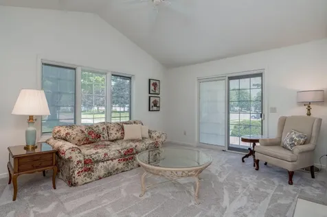 1429 Parkside Lane North Mankato MN 56003