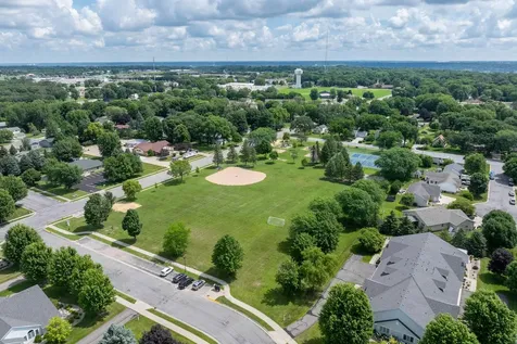 1429 Parkside Lane North Mankato MN 56003