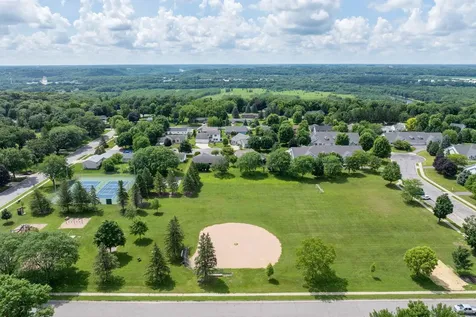 1429 Parkside Lane North Mankato MN 56003