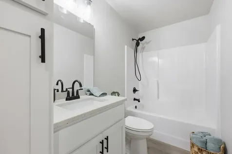 6716 66th Avenue S Horace ND 58047